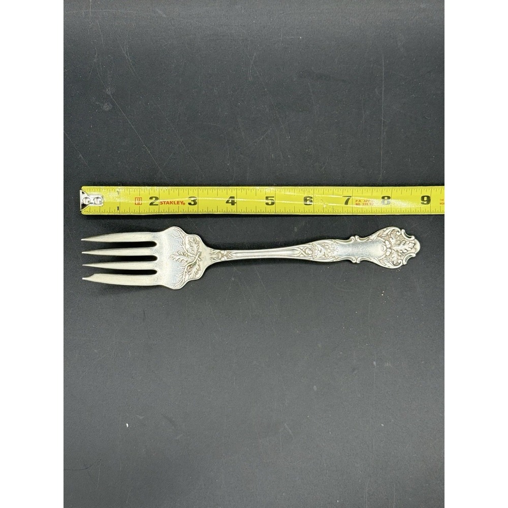 Charter‎ Oak by 1847 Rogers Plate Silverplate Cold Meat Fork 8 3/8"